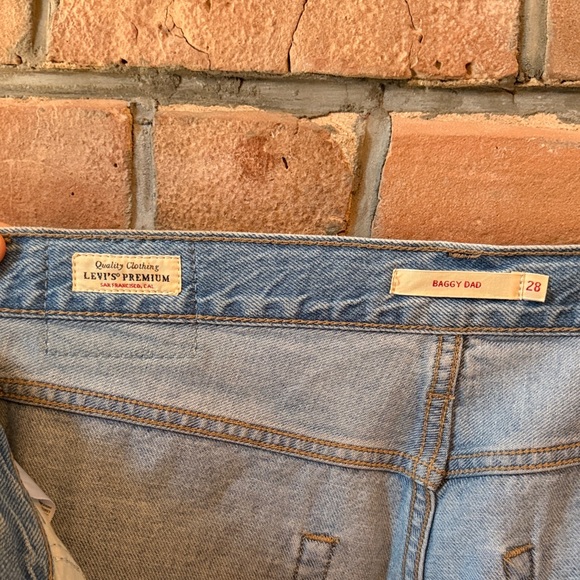 Levi’s Baggy Dad distressed jeans - Picture 4 of 4